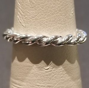 Pandora Intertwined Ring